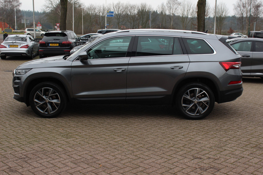Škoda Kodiaq 1.5 TSI Business Edition Plus / Trekhaak / 360Camera / Leder / CarPlay / Keyless / 19'' / Matrix LED / Stoelventilatie / Stoelverwarming V+A / Stuurverwarming / Dodehoek / DAB / ACC
