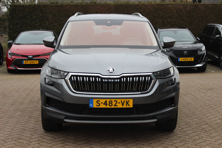 Škoda Kodiaq 1.5 TSI Business Edition Plus / Trekhaak / 360Camera / Leder / CarPlay / Keyless / 19'' / Matrix LED / Stoelventilatie / Stoelverwarming V+A / Stuurverwarming / Dodehoek / DAB / ACC
