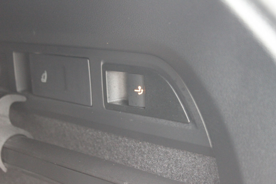 Škoda Kodiaq 1.5 TSI Business Edition Plus / Trekhaak / 360Camera / Leder / CarPlay / Keyless / 19'' / Matrix LED / Stoelventilatie / Stoelverwarming V+A / Stuurverwarming / Dodehoek / DAB / ACC