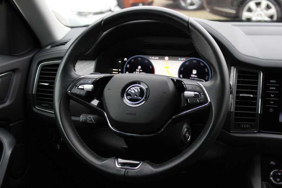 Škoda Kodiaq 1.5 TSI Business Edition Plus / Trekhaak / 360Camera / Leder / CarPlay / Keyless / 19'' / Matrix LED / Stoelventilatie / Stoelverwarming V+A / Stuurverwarming / Dodehoek / DAB / ACC