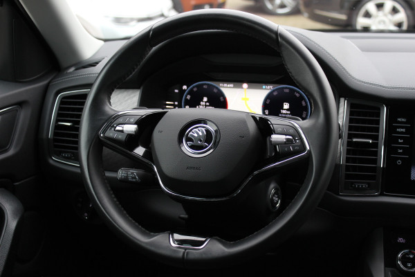 Škoda Kodiaq 1.5 TSI Business Edition Plus / Trekhaak / 360Camera / Leder / CarPlay / Keyless / 19'' / Matrix LED / Stoelventilatie / Stoelverwarming V+A / Stuurverwarming / Dodehoek / DAB / ACC