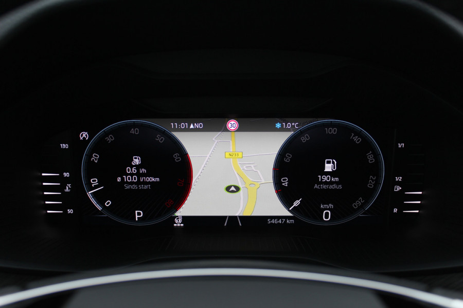 Škoda Kodiaq 1.5 TSI Business Edition Plus / Trekhaak / 360Camera / Leder / CarPlay / Keyless / 19'' / Matrix LED / Stoelventilatie / Stoelverwarming V+A / Stuurverwarming / Dodehoek / DAB / ACC