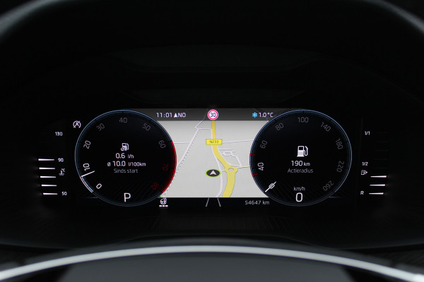 Škoda Kodiaq 1.5 TSI Business Edition Plus / Trekhaak / 360Camera / Leder / CarPlay / Keyless / 19'' / Matrix LED / Stoelventilatie / Stoelverwarming V+A / Stuurverwarming / Dodehoek / DAB / ACC