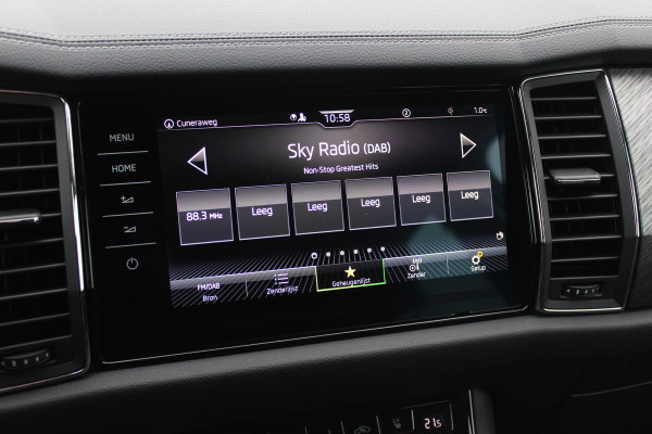 Škoda Kodiaq 1.5 TSI Business Edition Plus / Trekhaak / 360Camera / Leder / CarPlay / Keyless / 19'' / Matrix LED / Stoelventilatie / Stoelverwarming V+A / Stuurverwarming / Dodehoek / DAB / ACC