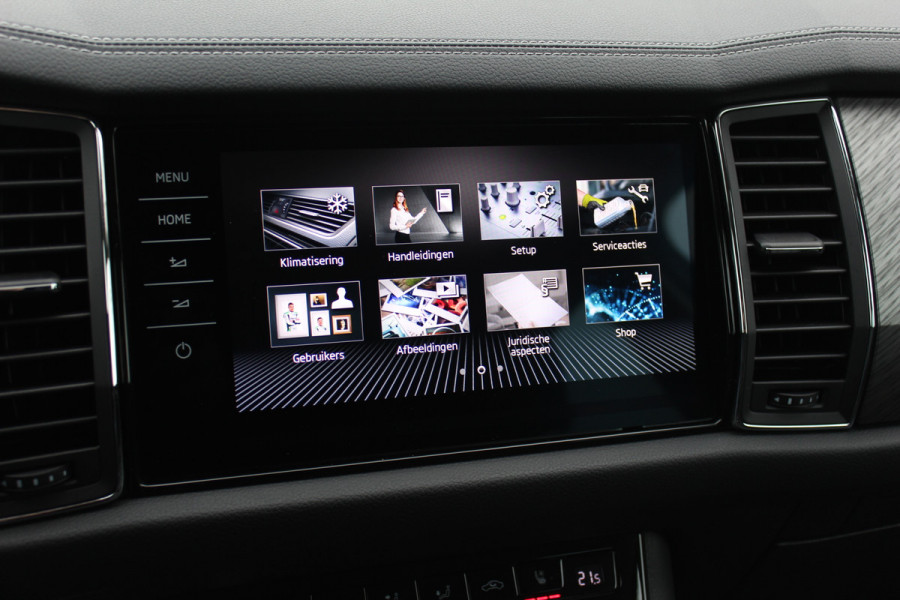 Škoda Kodiaq 1.5 TSI Business Edition Plus / Trekhaak / 360Camera / Leder / CarPlay / Keyless / 19'' / Matrix LED / Stoelventilatie / Stoelverwarming V+A / Stuurverwarming / Dodehoek / DAB / ACC