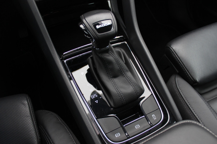 Škoda Kodiaq 1.5 TSI Business Edition Plus / Trekhaak / 360Camera / Leder / CarPlay / Keyless / 19'' / Matrix LED / Stoelventilatie / Stoelverwarming V+A / Stuurverwarming / Dodehoek / DAB / ACC