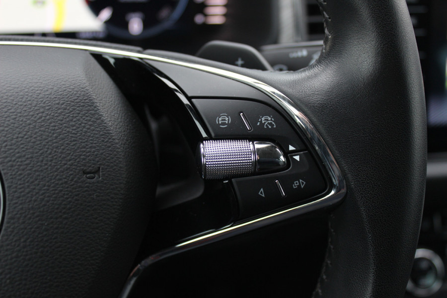Škoda Kodiaq 1.5 TSI Business Edition Plus / Trekhaak / 360Camera / Leder / CarPlay / Keyless / 19'' / Matrix LED / Stoelventilatie / Stoelverwarming V+A / Stuurverwarming / Dodehoek / DAB / ACC