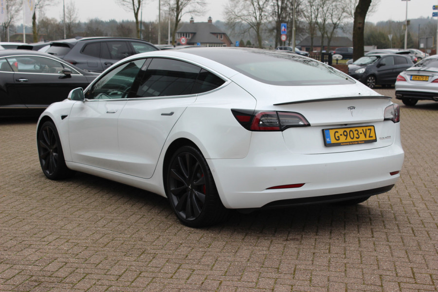 Tesla Model 3 Performance AWD 75 kWh / Autopilot / Panoramadak / Camera / Leder / 20'' / Leder / Premium Audio