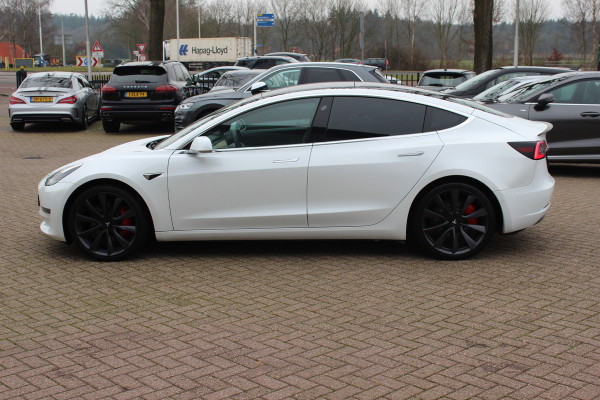 Tesla Model 3 Performance AWD 75 kWh / Autopilot / Panoramadak / Camera / Leder / 20'' / Leder / Premium Audio