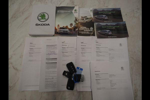 Škoda Superb Combi 1.4 TSI iV Laurin & Klement | Canton | Leder | Trekhaak | Memory | Virtual | Adaptive Cruise | Keyless | Carplay