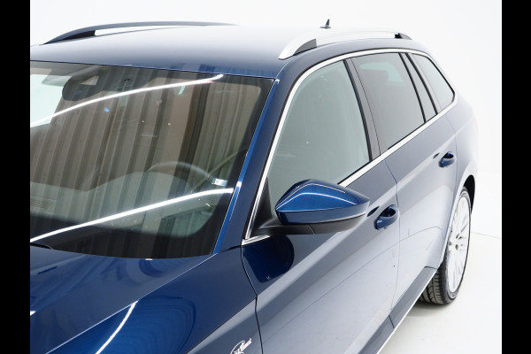 Škoda Superb Combi 1.4 TSI iV Laurin & Klement | Canton | Leder | Trekhaak | Memory | Virtual | Adaptive Cruise | Keyless | Carplay