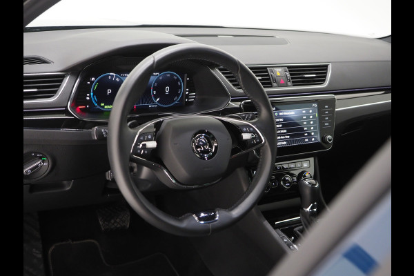 Škoda Superb Combi 1.4 TSI iV Laurin & Klement | Canton | Leder | Trekhaak | Memory | Virtual | Adaptive Cruise | Keyless | Carplay