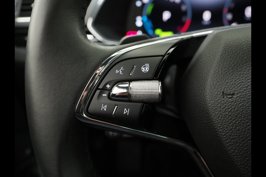 Škoda Superb Combi 1.4 TSI iV Laurin & Klement | Canton | Leder | Trekhaak | Memory | Virtual | Adaptive Cruise | Keyless | Carplay