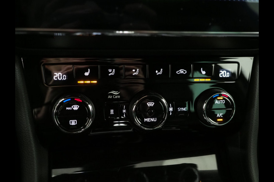 Škoda Superb Combi 1.4 TSI iV Laurin & Klement | Canton | Leder | Trekhaak | Memory | Virtual | Adaptive Cruise | Keyless | Carplay