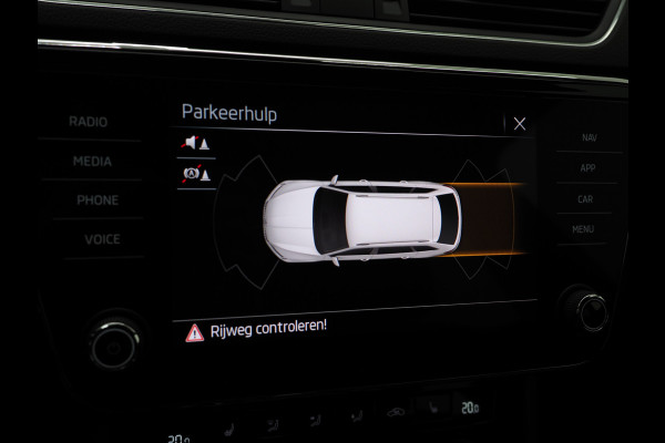 Škoda Superb Combi 1.4 TSI iV Laurin & Klement | Canton | Leder | Trekhaak | Memory | Virtual | Adaptive Cruise | Keyless | Carplay