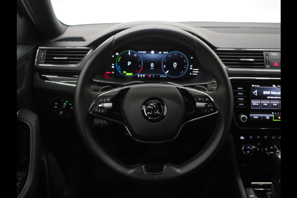 Škoda Superb Combi 1.4 TSI iV Laurin & Klement | Canton | Leder | Trekhaak | Memory | Virtual | Adaptive Cruise | Keyless | Carplay