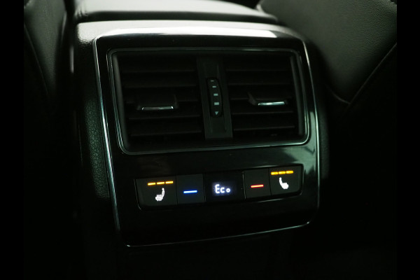 Škoda Superb Combi 1.4 TSI iV Laurin & Klement | Canton | Leder | Trekhaak | Memory | Virtual | Adaptive Cruise | Keyless | Carplay