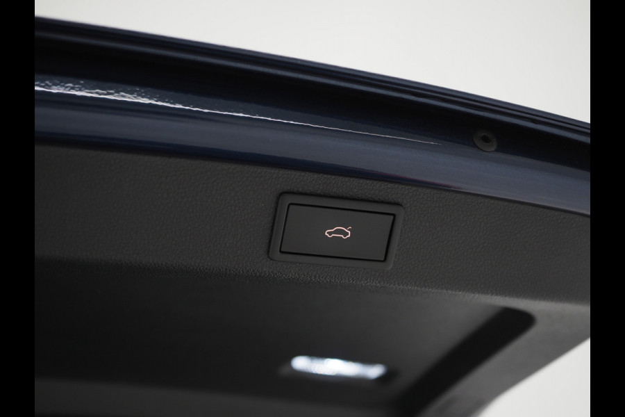 Škoda Superb Combi 1.4 TSI iV Laurin & Klement | Canton | Leder | Trekhaak | Memory | Virtual | Adaptive Cruise | Keyless | Carplay