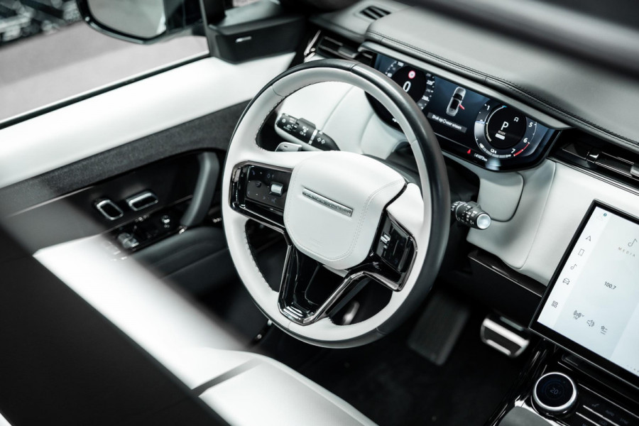 Land Rover Range Rover Sport 3.0 P510e First Edition | Meridian | Stoelverwarming en verkoeling  |
