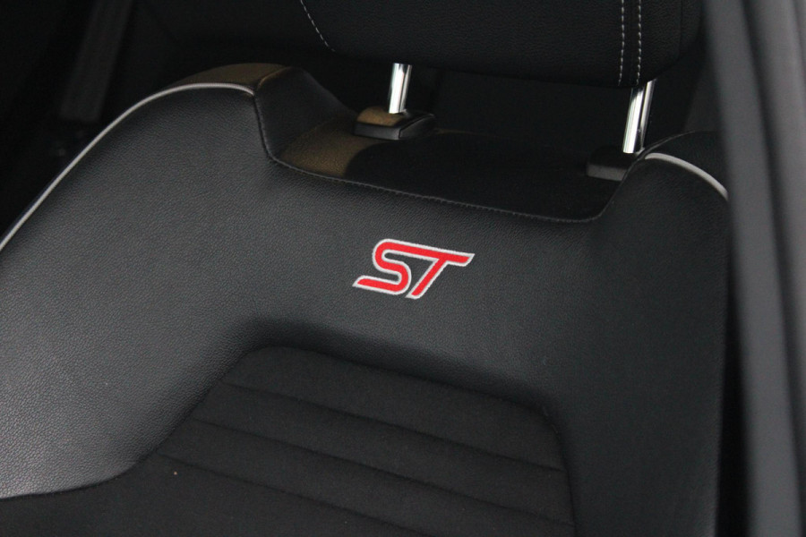 Ford Puma 1.5 EcoBoost ST-X | Winter Pack | Camera | Sper Differentieel | Bang & Olufsen | Launch Control | Zwart Dak |