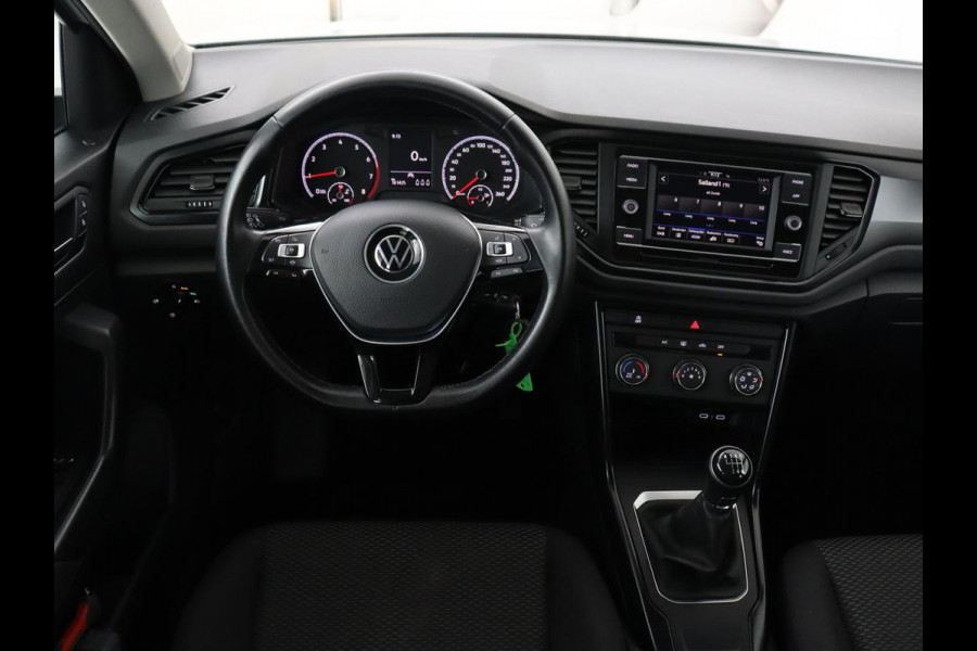 Volkswagen T-Roc 1.0 TSI | Adaptive cruise | Carplay | Airco | DAB | Bluetooth