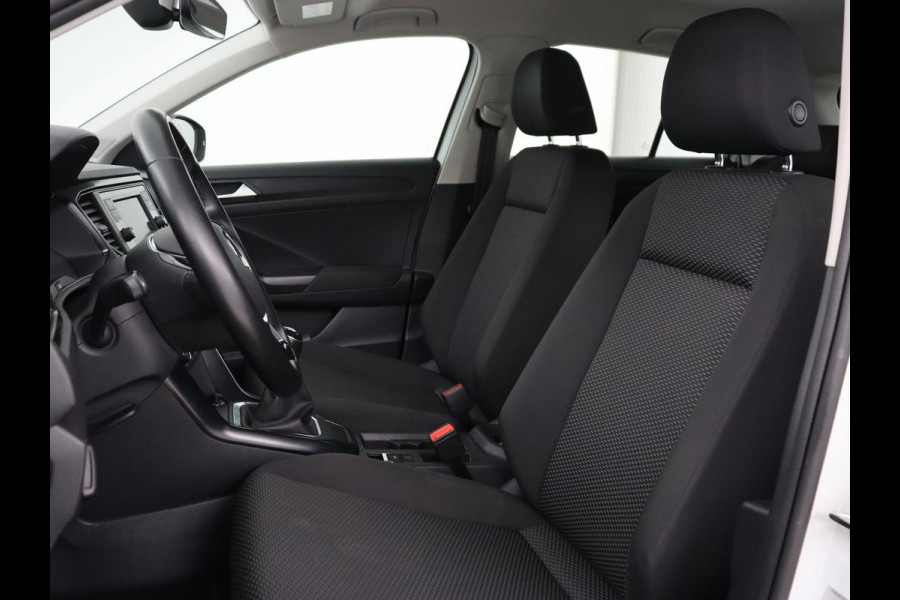 Volkswagen T-Roc 1.0 TSI | Adaptive cruise | Carplay | Airco | DAB | Bluetooth