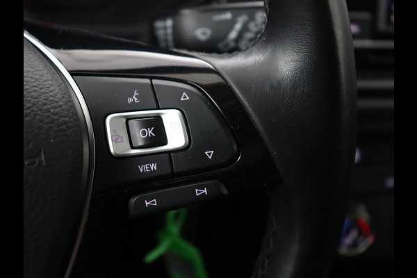 Volkswagen T-Roc 1.0 TSI | Adaptive cruise | Carplay | Airco | DAB | Bluetooth