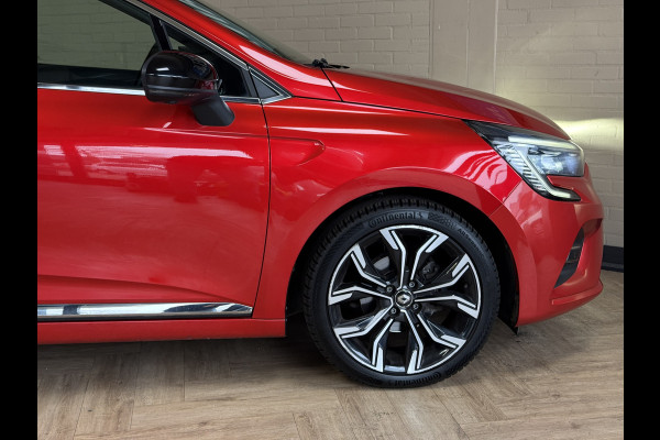 Renault Clio 1.0 TCe 90pk Intens | Navi | 360 | Stuur & Stoelverwarming | Carplay | 17" | Led | 100% onderhouden!