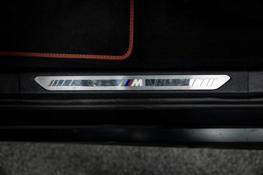 BMW X5 xDrive45e Executive | Head-up | 360 camera | Originele matte lak | Stuurverwarming |