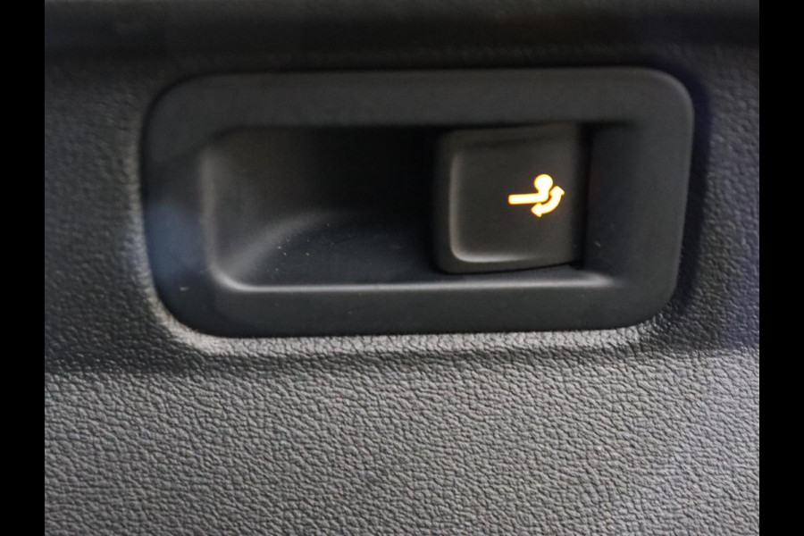 Volkswagen ID.4 First 77 kWh | Trekhaak | Stoel & stuurverwarming | Adaptive cruise | Camera | Carplay | Half leder | Navigatie | 20'' | Full LED | Keyless | Climate control | Sfeerverlichting