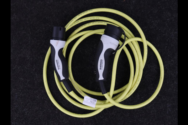 Volkswagen ID.4 First 77 kWh | Trekhaak | Stoel & stuurverwarming | Adaptive cruise | Camera | Carplay | Half leder | Navigatie | 20'' | Full LED | Keyless | Climate control | Sfeerverlichting