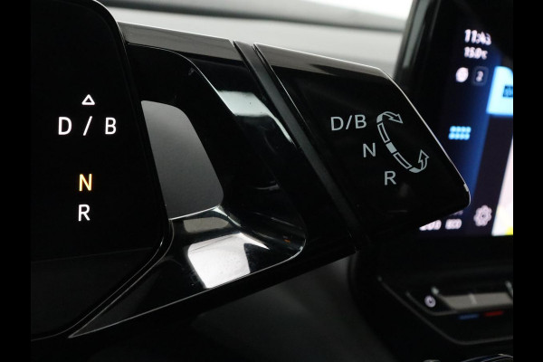 Volkswagen ID.4 First 77 kWh | Trekhaak | Stoel & stuurverwarming | Adaptive cruise | Camera | Carplay | Half leder | Navigatie | 20'' | Full LED | Keyless | Climate control | Sfeerverlichting
