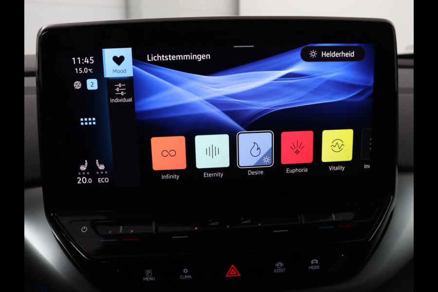 Volkswagen ID.4 First 77 kWh | Trekhaak | Stoel & stuurverwarming | Adaptive cruise | Camera | Carplay | Half leder | Navigatie | 20'' | Full LED | Keyless | Climate control | Sfeerverlichting