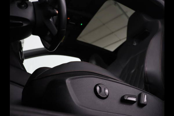 CUPRA Leon 1.4 eHybrid VZ | 245pk | Panoramadak | Leder | Stoelverwarming | Adaptive cruise | Camera | Carplay | Navigatie | Sfeerverlichting | Memory | Sportstoelen | Full LED | PHEV | Plug In