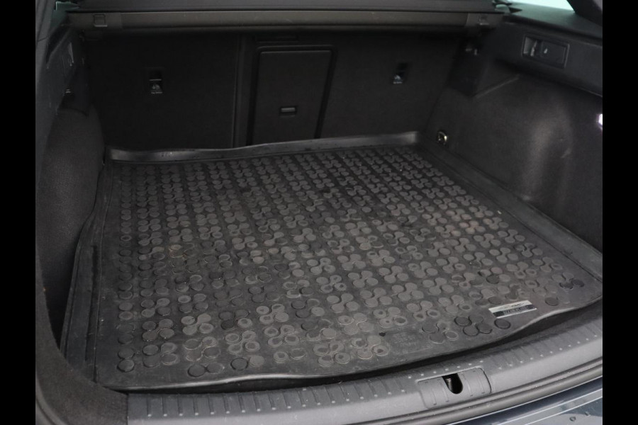 CUPRA Leon 1.4 eHybrid VZ | 245pk | Panoramadak | Leder | Stoelverwarming | Adaptive cruise | Camera | Carplay | Navigatie | Sfeerverlichting | Memory | Sportstoelen | Full LED | PHEV | Plug In