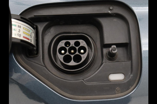 CUPRA Leon 1.4 eHybrid VZ | 245pk | Panoramadak | Leder | Stoelverwarming | Adaptive cruise | Camera | Carplay | Navigatie | Sfeerverlichting | Memory | Sportstoelen | Full LED | PHEV | Plug In