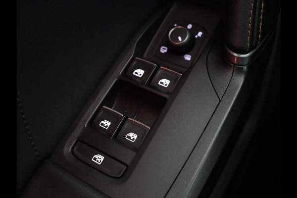 CUPRA Leon 1.4 eHybrid VZ | 245pk | Panoramadak | Leder | Stoelverwarming | Adaptive cruise | Camera | Carplay | Navigatie | Sfeerverlichting | Memory | Sportstoelen | Full LED | PHEV | Plug In