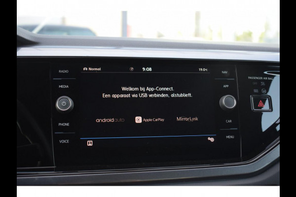Volkswagen Polo 1.0 TSI Highline Business R | Apple CarPlay | Half Leer | Sportstoelen | Senoren