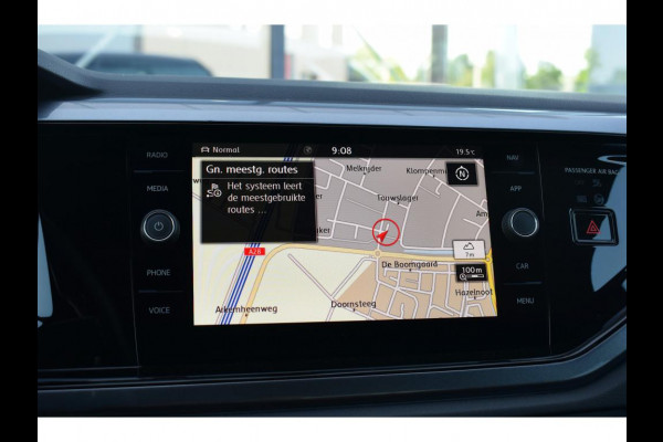 Volkswagen Polo 1.0 TSI Highline Business R | Apple CarPlay | Half Leer | Sportstoelen | Senoren