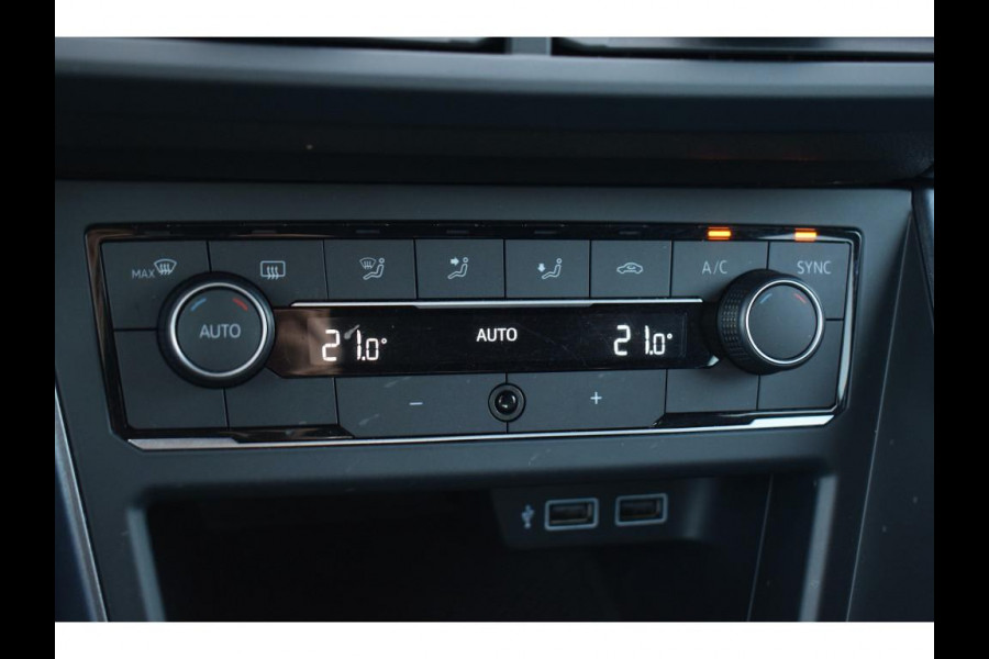 Volkswagen Polo 1.0 TSI Highline Business R | Apple CarPlay | Half Leer | Sportstoelen | Senoren