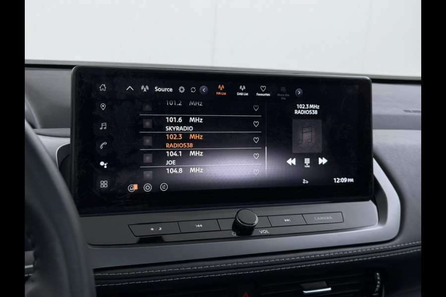 Nissan QASHQAI 1.3 MHEV Xtronic N-Connecta | FABRIEKSGARANTIE| PANO| VOORRUITVERWARMING| STOEL + STUUR VERWARMING| 360 CAMERA| DODE HOEK| HEAD-UP| ELEK. ACHTERKLEP