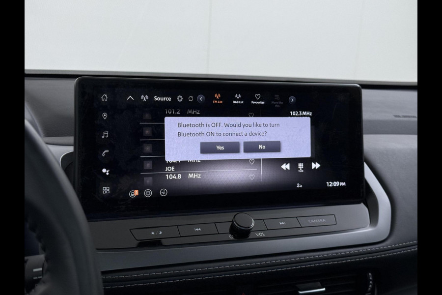 Nissan QASHQAI 1.3 MHEV Xtronic N-Connecta | FABRIEKSGARANTIE| PANO| VOORRUITVERWARMING| STOEL + STUUR VERWARMING| 360 CAMERA| DODE HOEK| HEAD-UP| ELEK. ACHTERKLEP