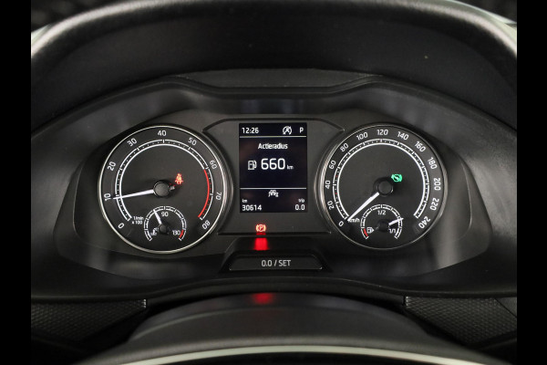 Škoda Kamiq 1.0 TSI Ambition 110 pk Automaat (DSG) | Verlengde garantie || Navigatie via App | Cruise control | LED koplampen | Apple Carplay/Android Auto |