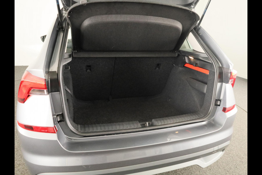 Škoda Kamiq 1.0 TSI Ambition 110 pk Automaat (DSG) | Verlengde garantie || Navigatie via App | Cruise control | LED koplampen | Apple Carplay/Android Auto |