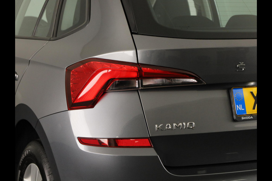 Škoda Kamiq 1.0 TSI Ambition 110 pk Automaat (DSG) | Verlengde garantie || Navigatie via App | Cruise control | LED koplampen | Apple Carplay/Android Auto |