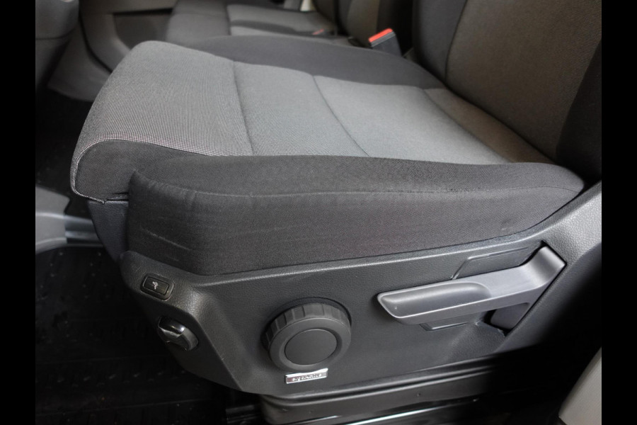 Volkswagen Crafter 2.0 TDI 177pk Automaat L3H3 / L2H2 Highline Airco App-connect ACC Camera Trekhaak
