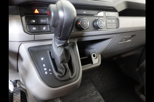 Volkswagen Crafter 2.0 TDI 177pk Automaat L3H3 / L2H2 Highline Airco App-connect ACC Camera Trekhaak