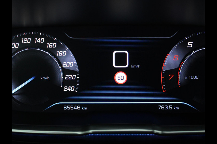 Peugeot 3008 1.2 PureTech Allure | DEALER ONDERHOUDEN | AFNEEMBARE TREKHAAK | NAVIGATIE |