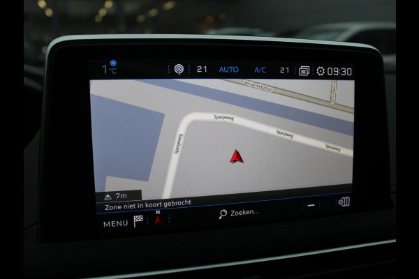 Peugeot 3008 1.2 PureTech Allure | DEALER ONDERHOUDEN | AFNEEMBARE TREKHAAK | NAVIGATIE |