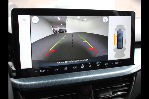 Ford Focus 155pk Hybrid Automaat Active X Navigatie Climate Control Camera Parkeer sensoren B&O Dab Led Lichtmetalen velgen